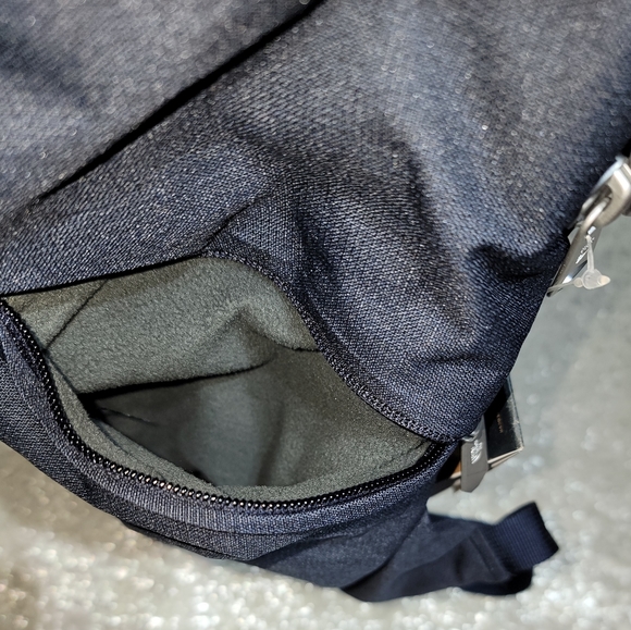 NEW The North Face Aurora Women's Navy Blue Backpack $109 - Picture 15 of 15